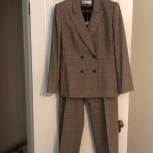 Tahari Glenn-plaid Suit